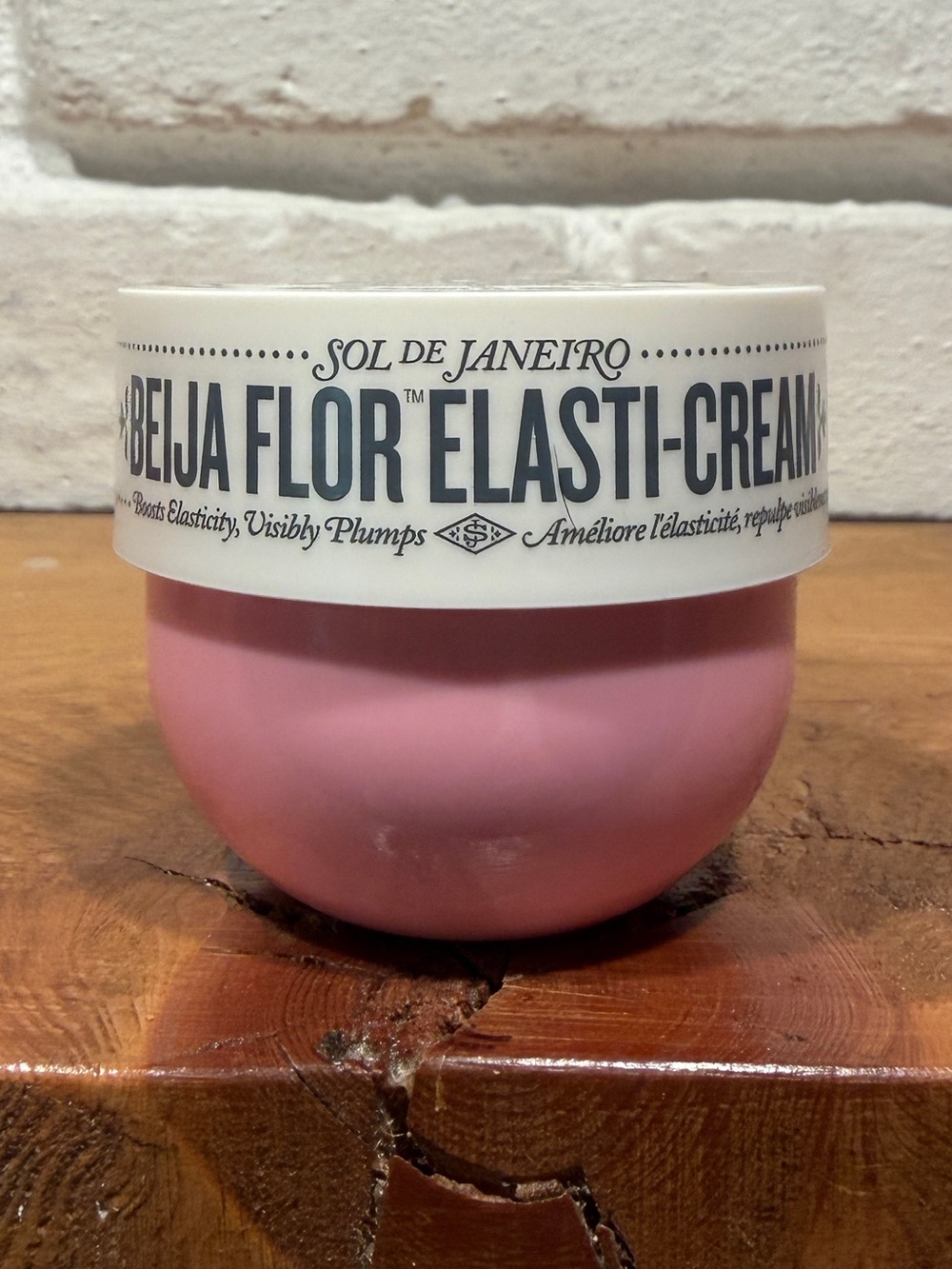 FREE Gift with $75 purchase!
Sol de Janiero Beija Flor Bum Bum Cream 1.7oz